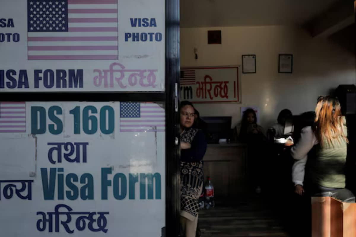 Trump Administration Pauses Immigrant Visa Appointments Worldwide, Cites ‘In-Depth’ Consular Training