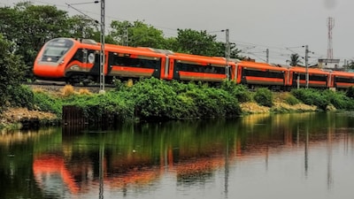 Vande Bharat Sleeper Update: South India's first Vande Bharat sleeper train will link Bengaluru and Mumbai, cutting travel to 16 hours.