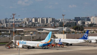 A flydubai flight bound for Dubai is seen before taking off from Ben Gurion Airport near Tel Aviv on September 30, 2026. (AFP photo)