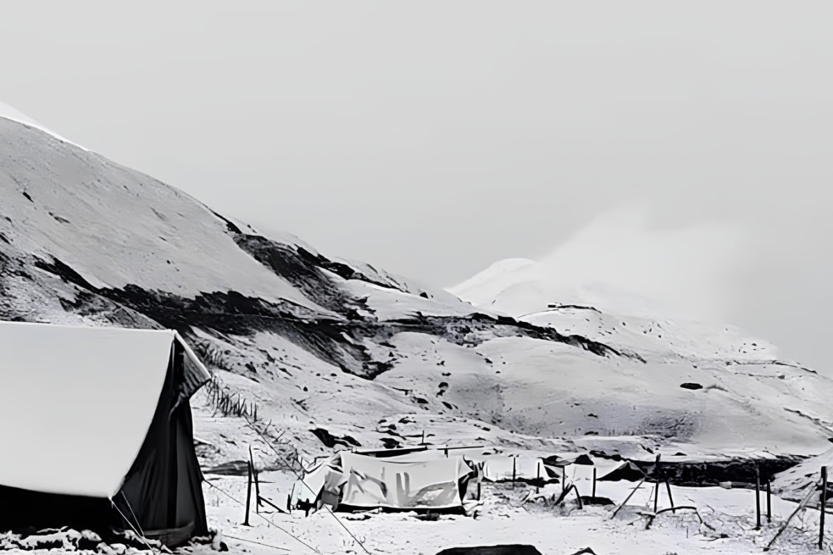 Kashmir’s Gurez Valley, Gulmarg And Himachal See Season’s First Snowfall: Travellers To Get An Early Taste Of Winter
