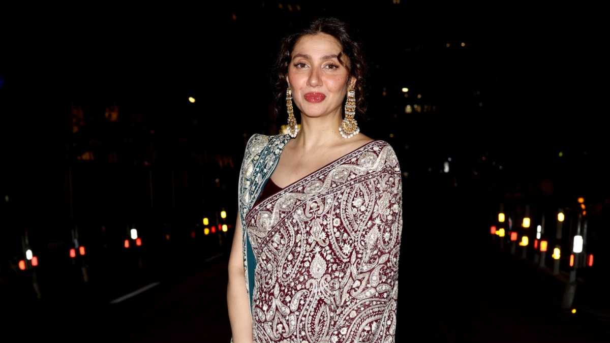 Mahira Khan Is Embracing Motherhood At 41. What Should You Know About Pregnancy In Your 40s? | Health and Fitness News