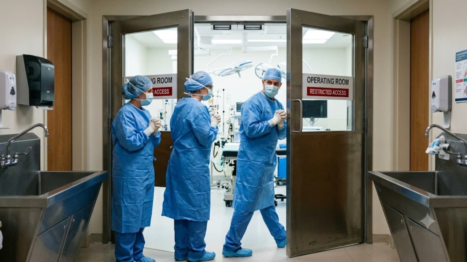 GK: Why Do Surgeons Walk Backwards While Entering The OR?