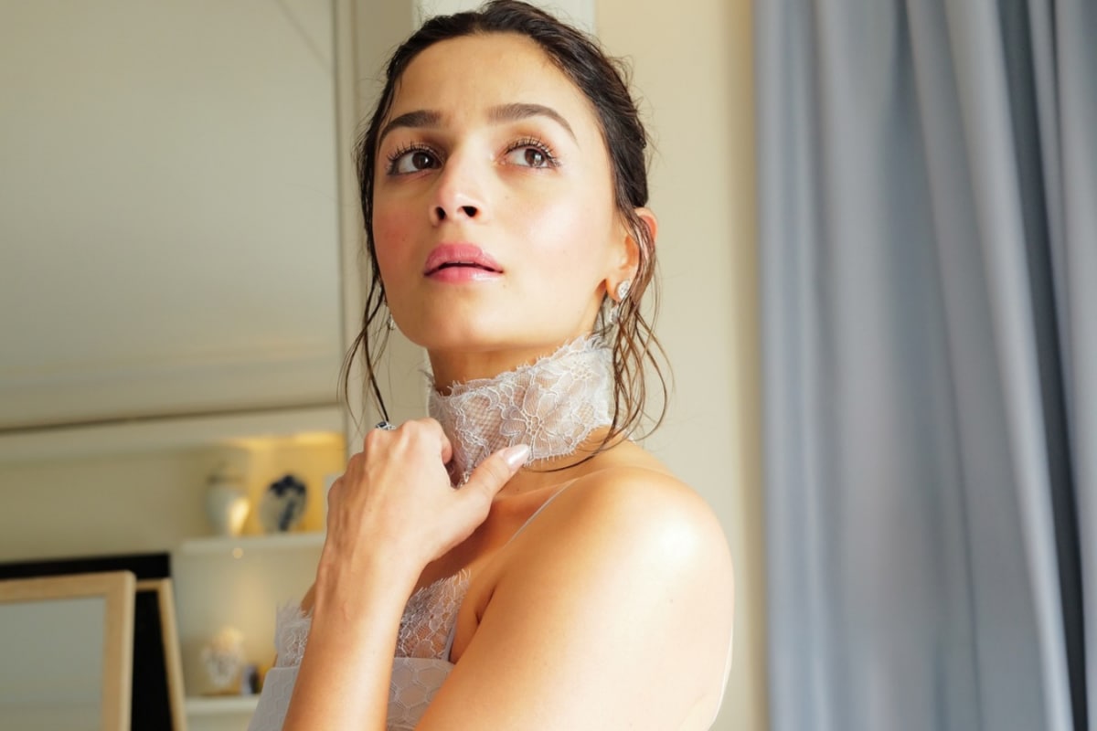Pearl Skin Is The Glow-Up Your Makeup Bag Has Been Waiting For