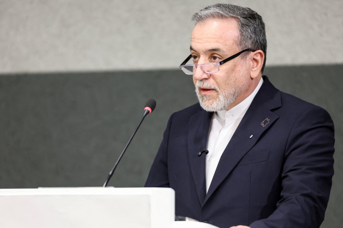 Iran FM Araghchi Arrives In New York Ahead Of Pezeshkian's UNGA Address Amid US Tensions