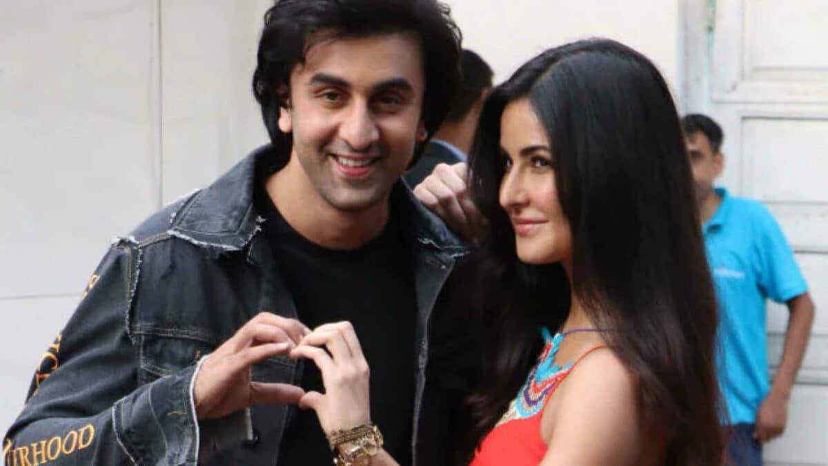 Former Journalist Recalls Ranbir Kapoor’s Confrontation With Paparazzi