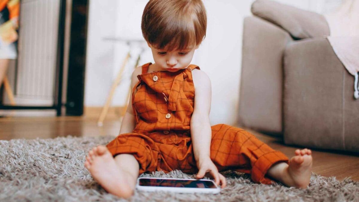 Kids Spending Too Much Time On Phones? These 6 Expert Tips May Help