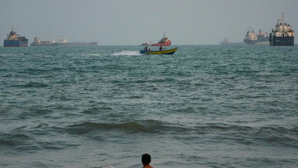 US Strikes Three Iranian Oil Tankers After IRGC Attacks American Warships