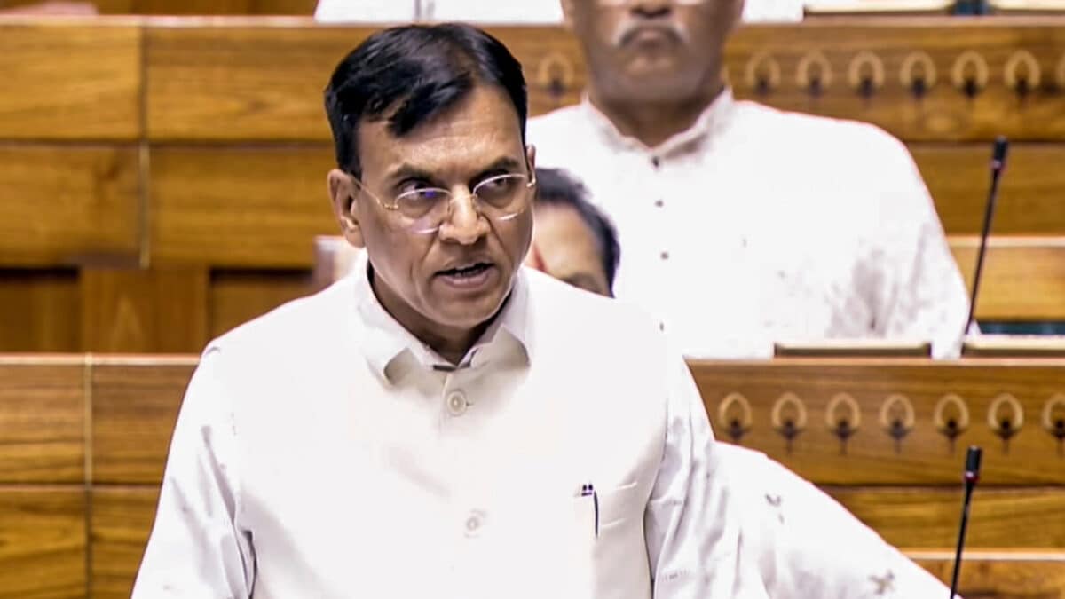 Sports Minister Mansukh Mandaviya Directs Hockey India And HIL Team Owners To Work On Revival Plan | Hockey News