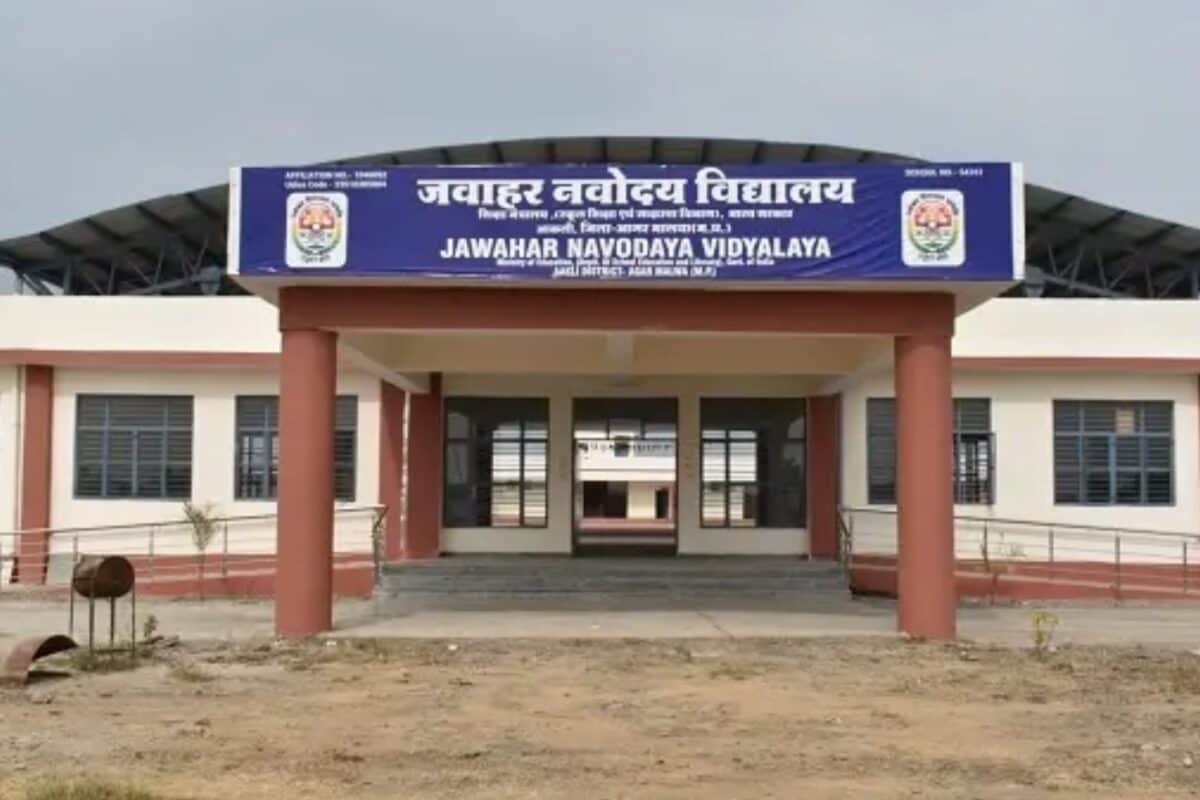 Why Tamil Nadu Has No Navodaya Schools: The 'Hindi' Question Behind A Decades-Old Standoff