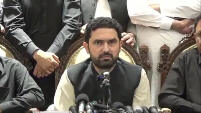 Khyber Pakhtunkhwa Chief Minister Sohail Afridi speaks during a press conference in Peshawar, Pakistan (Photo: Reuters)