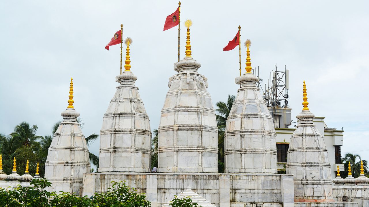 Mumbai and Pune, MaharashtraJanmashtami is celebrated with extraordinary enthusiasm across Maharashtra, particularly in Mumbai and Pune. The highlight of the festivities is the famous Dahi Handi tradition. Honouring young Lord Krishna’s love for butter, teams build towering human pyramids to shatter high-hung earthen pots filled with curd, buttermilk, and dry fruits. Featuring immense crowds and high-energy festivities, Mumbai and Pune offer unforgettable settings to experience Janmashtami. Mumbai and Pune, MaharashtraJanmashtami is celebrated with extraordinary enthusiasm across Maharashtra, particularly in Mumbai and Pune. The highlight of the festivities is the famous Dahi Handi tradition. Honouring young Lord Krishna’s love for butter, teams build towering human pyramids to shatter high-hung earthen pots filled with curd, buttermilk, and dry fruits. Featuring immense crowds and high-energy festivities, Mumbai and Pune offer unforgettable settings to experience Janmashtami.