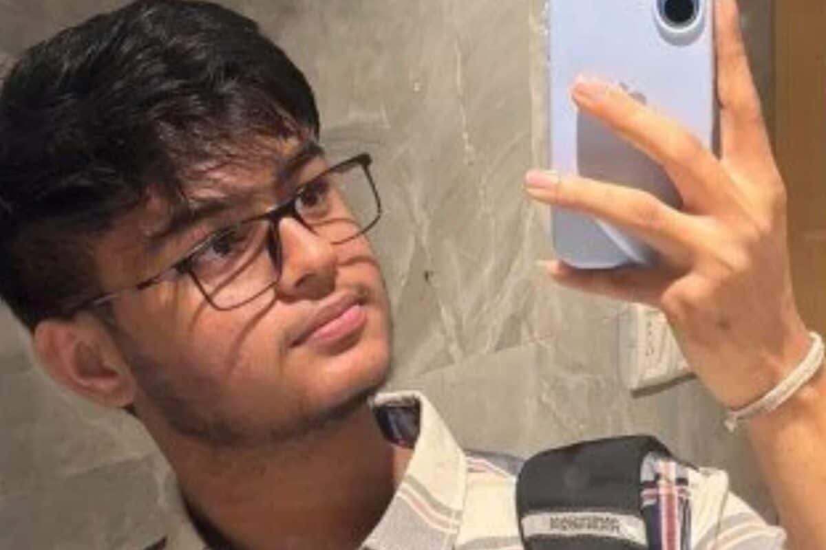 'Tortured Due To His Caste': IIT-Bombay Student's Father Demands Action Against Director, Prof Doolla