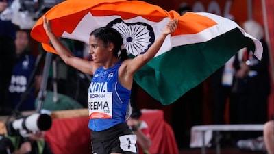 SEEMA KUMARI MAKES HISTORY! INDIA WINS 10,000M BRONZE AFTER 16 YEARS