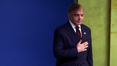 Pakistan’s Prime Minister Shehbaz Sharif arrives to speak during the 81st UNGA in New York. (AFP photo)