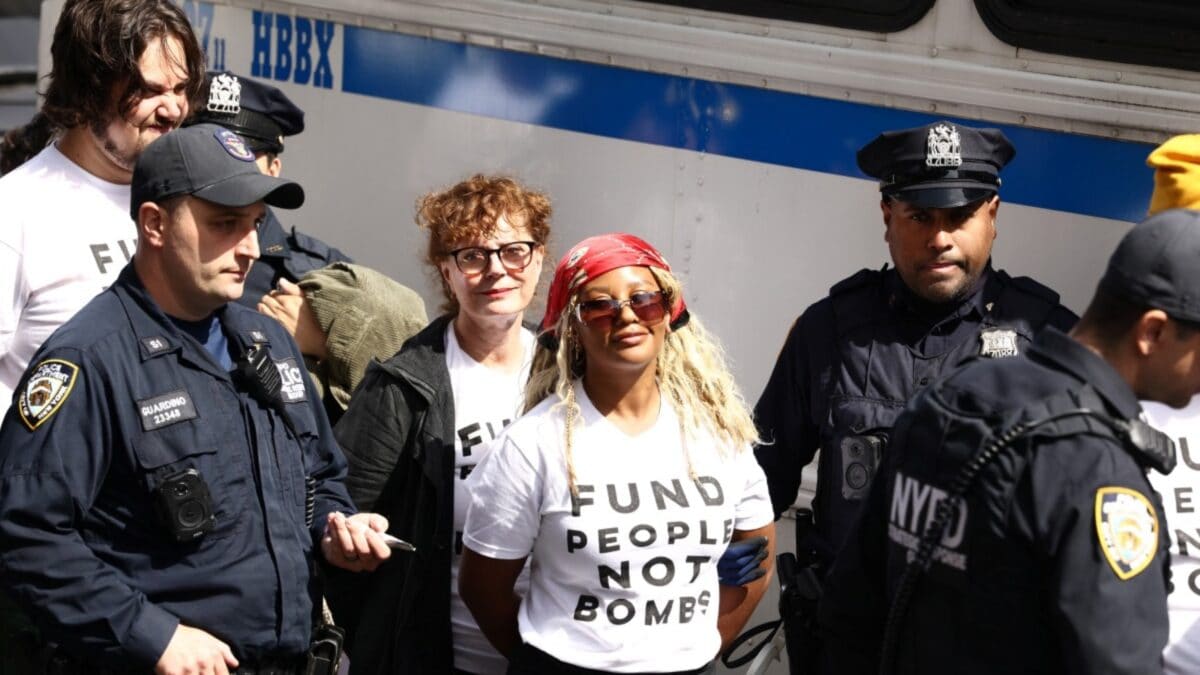 Photo: news18.com About 100 Are Arrested in Protests Against Netanyahu