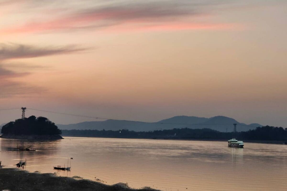 Explore India’s Smallest River Island In The Heart Of The Brahmaputra
