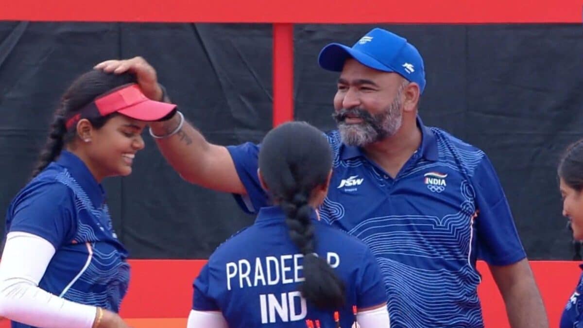 ஆசிய விளையாட்டு 2026: சீனாவை வீழ்த்தி இந்திய மகளிர் வில்வித்தை அணிக்கு தங்கம்