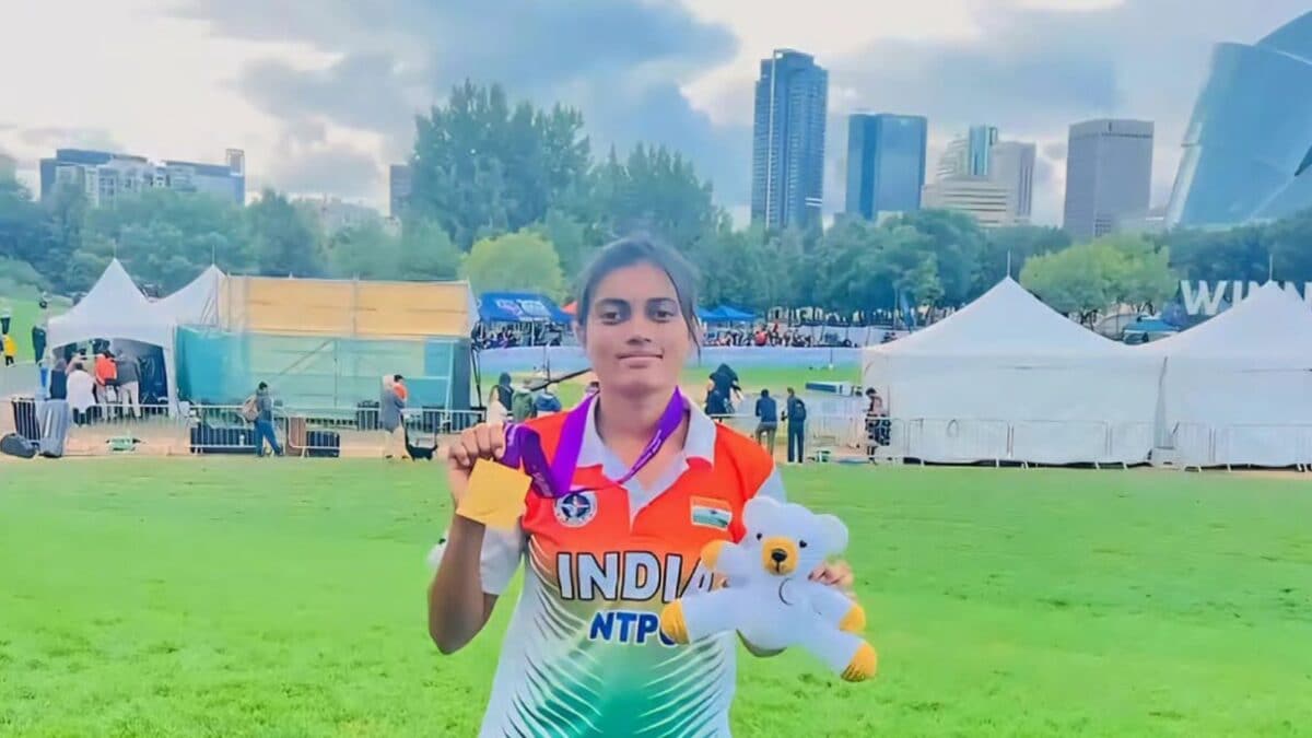 ஆசிய விளையாட்டுப் போட்டியில் தங்கம் வென்ற சிகிதா தனிபர்த்திக்கு நிதா அம்பானி வாழ்த்து