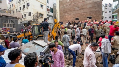 delhi building collapse 2 2026 09 f4943f26b1f15bbbeb8fa4dd5ce8f400