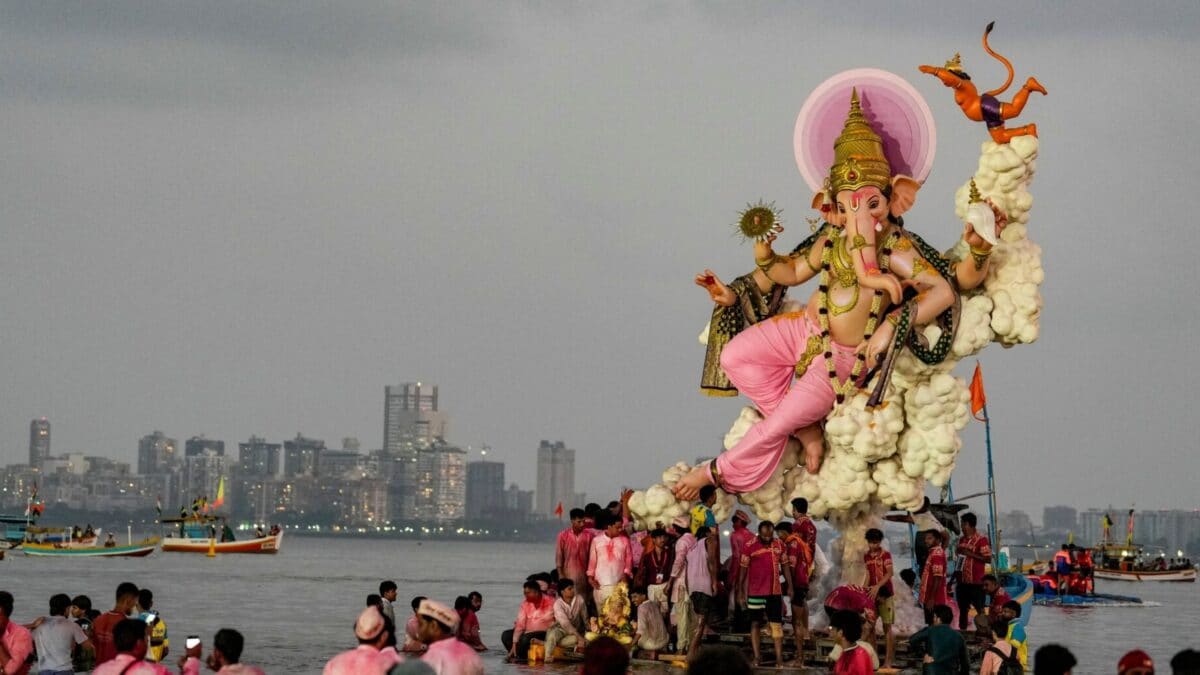 Mumbai Ganesh Visarjan 2026: 5,715 Idols Immersed On Anant Chaturdashi