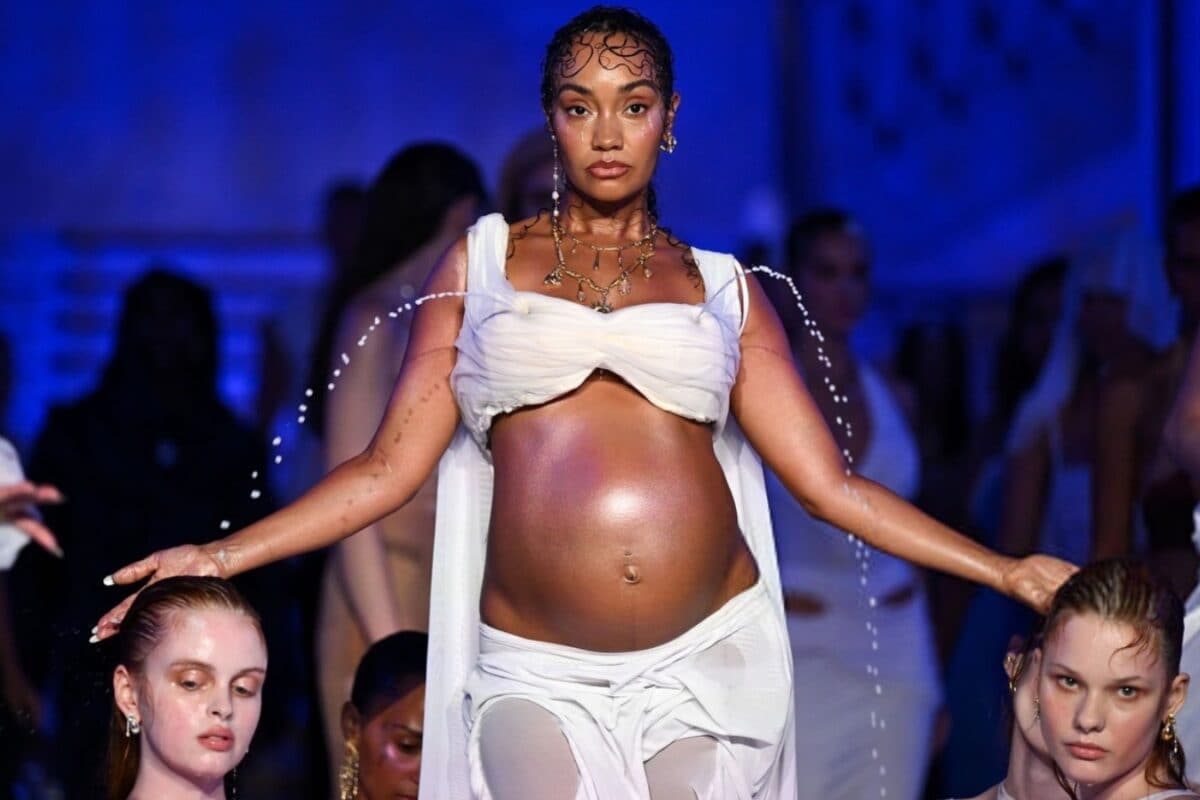 Holy Milk! The Di Petsa Show At London Fashion Week Left The Internet Divided On It’s New Collection