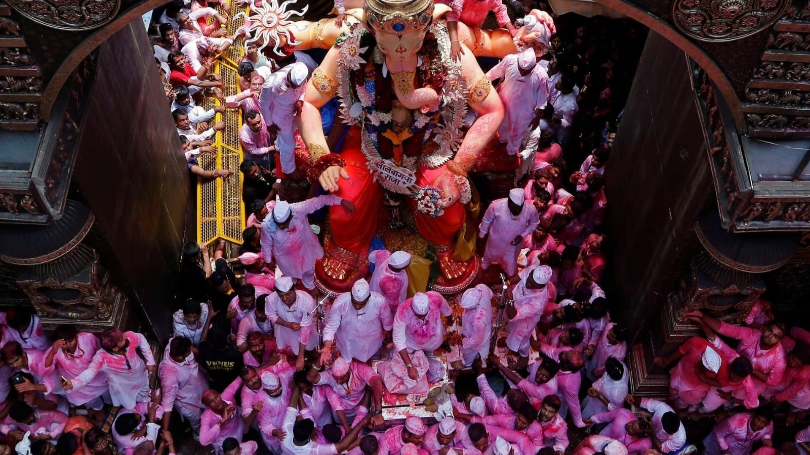 Lalbaugcha Raja Vs Mumbaicha Raja Vs GSB: What Makes Mumbai’s Famous Ganpatis Unique? 21 lalbagcha Raja Ganpati 2026 09 094d12621a861bd6ed77c87cf4672298