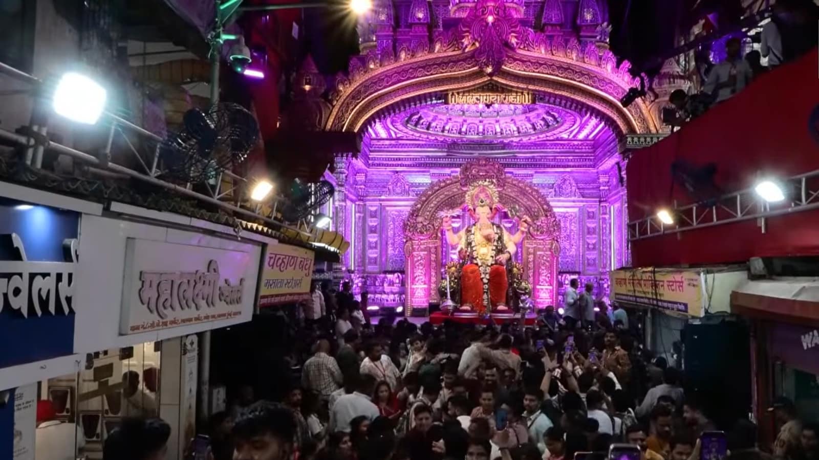 lalbaugcha-raja-2026-unveiled-a-first-look-at-mumbai-s-beloved-ganpati
