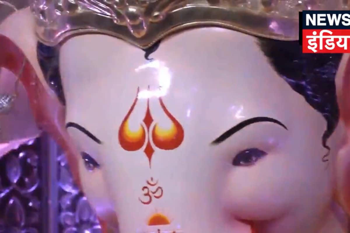 Lalbaugcha Raja Day 1: Amit Shah, US Ambassador Sergio Gor Visit As Devotees Wait Up To 15 Hours | WATCH