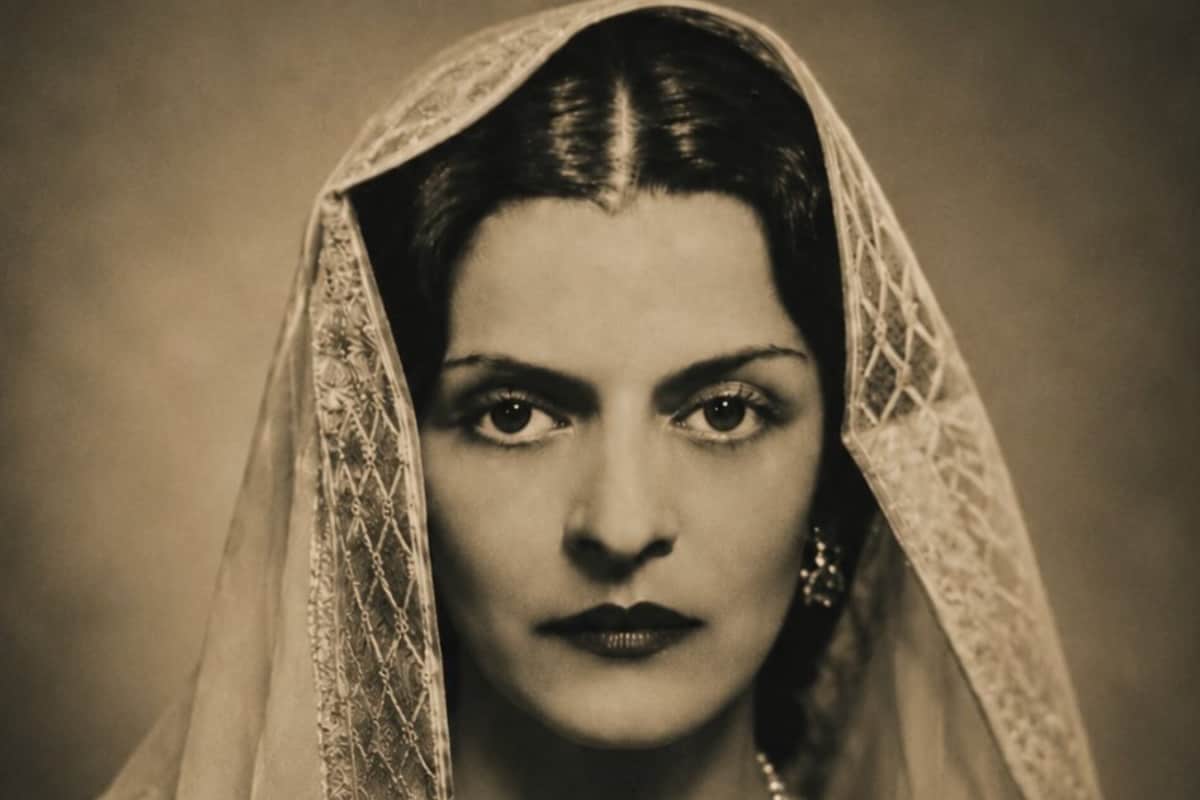 This Indian Maharani Had Custom Luxury Sandals Studded With Diamonds And Pearls