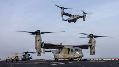 U.S. Marine Corps MV-22B Osprey utility aircraft take off from the flight deck of USS Boxer. (Image: CENTCOM)