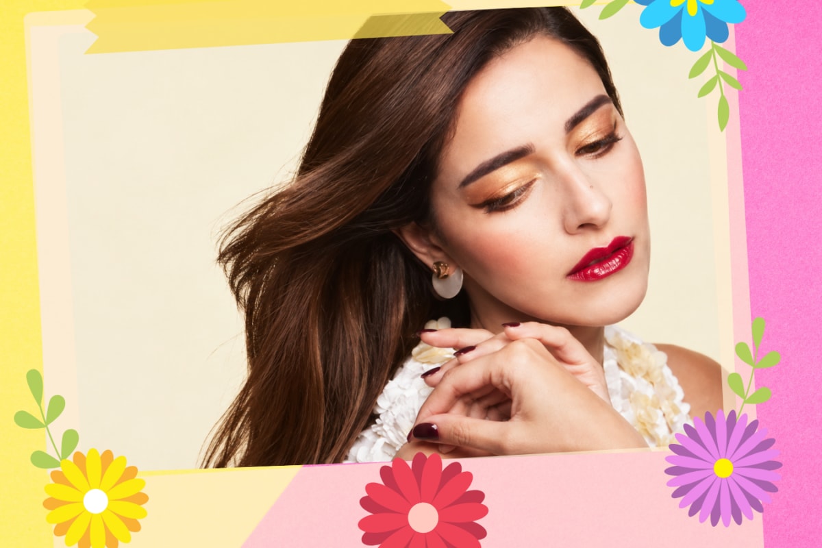 Ananya Panday’s Golden Eyes And Red Lips Are The Festive Makeup Inspiration You Need: Step-By-Step Guide