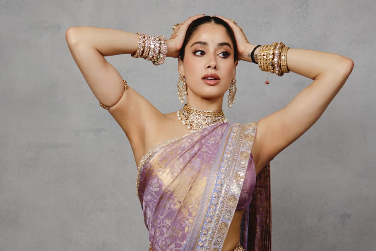 Backless Blouses At Garba Nights Spark Debate, But Was The Modern Blouse Always Part Of Indian Tradition?