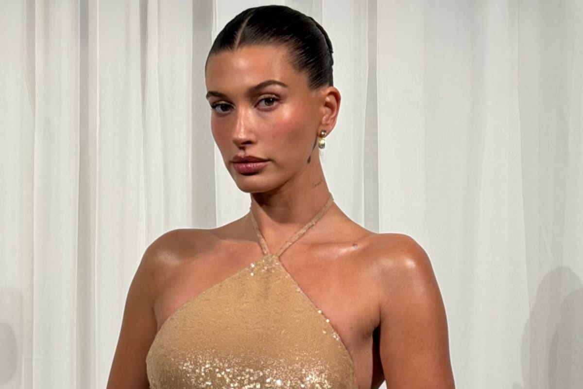 Hailey Bieber Serves Toasty Makeup: Here's How To Recreate Her Sun-Kissed Glam