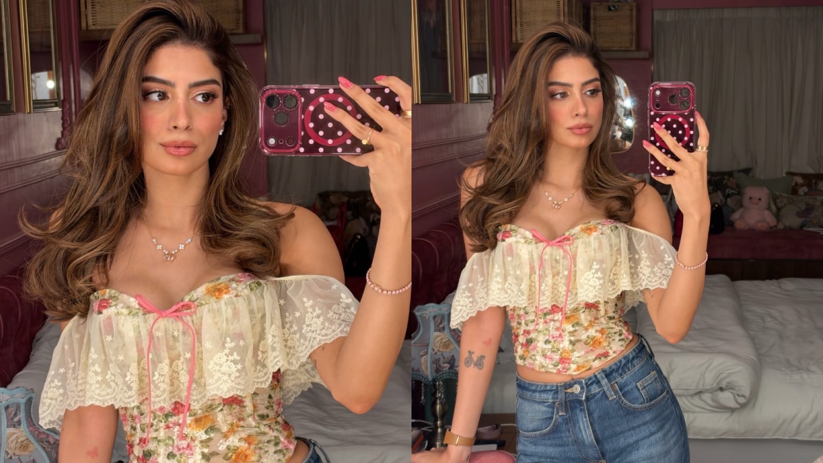 Khushi Kapoor's Floral Corset Top And Blue Jeans Combo Belongs On Every Gen Z Girl's Wardrobe