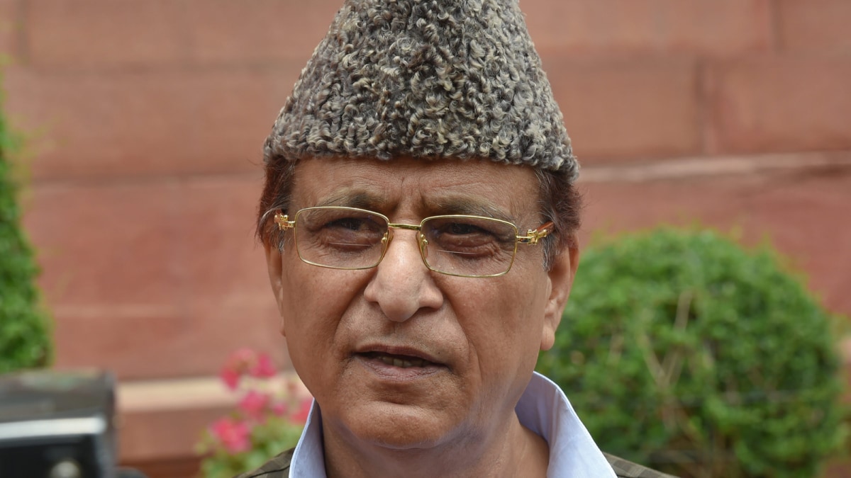 SP Leader Azam Khan Walks Out Of Rampur Jail, ED Takes Him Into Custody Soon After