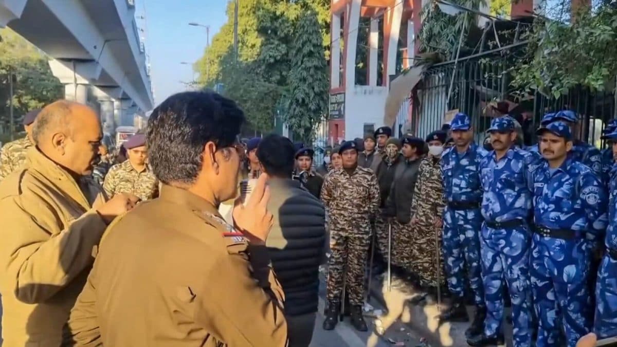 Jamia Millia Islamia Students Call Off Protest After Registrar Issues Order Accepting Key Demands