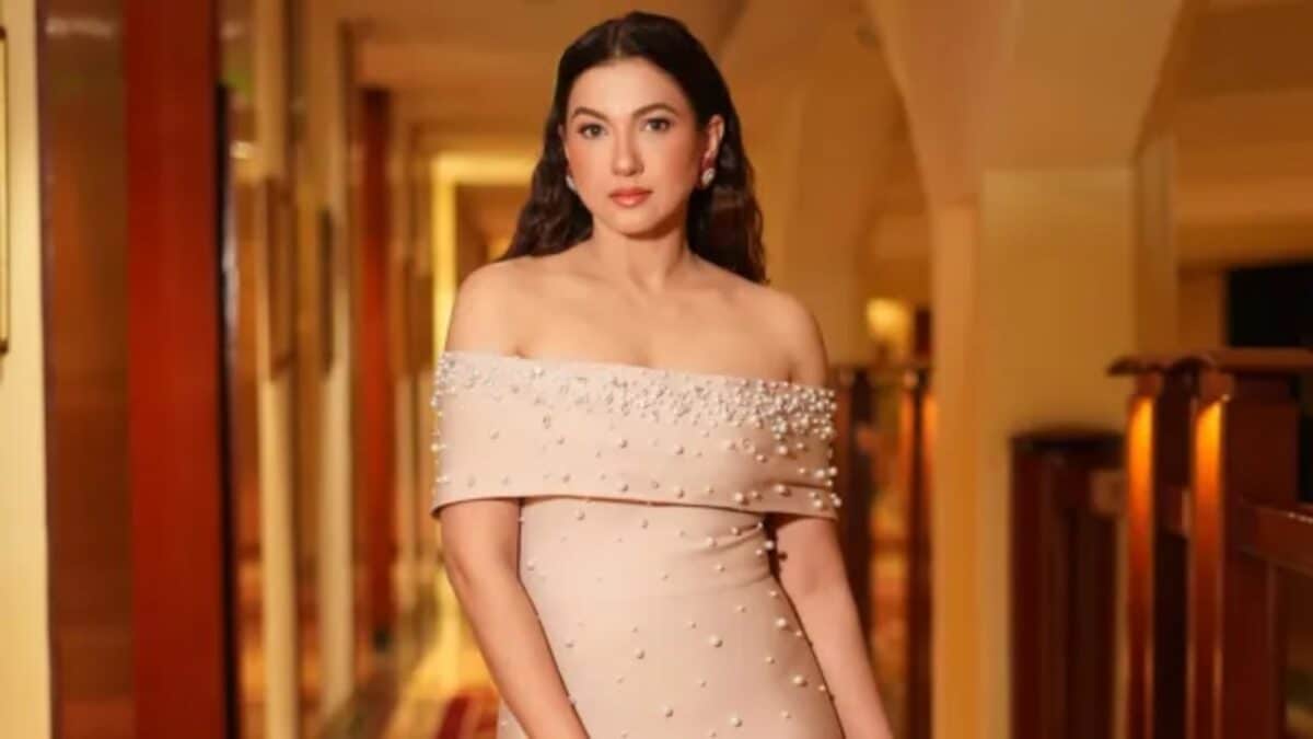 Gauahar Khan Sells Versova Duplex for Rs 6.01 Crore