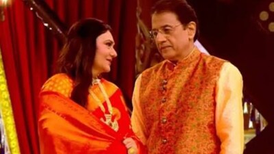 Ramayan Duo Dipika Chikhlia, Arun Govil Reunite After 39 Years
