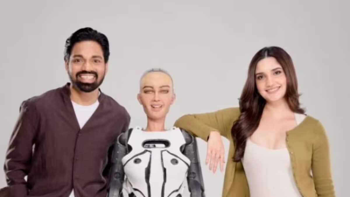 Kannada Film Lambodhar 2.0 Casts Real Humanoid Robot Jia