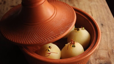 Durga Puja Special: 10 Bengali Sweets Every Sweet Lover Must Try