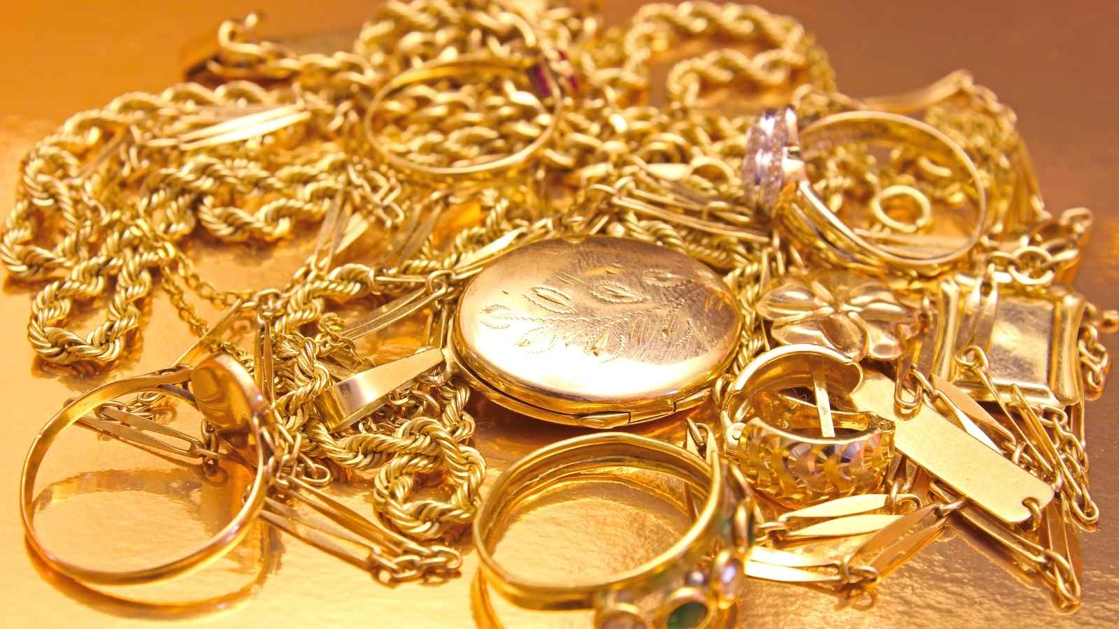 If family traditions or upcoming weddings drive your purchase, physical jewelry or hallmarked coins work best. For pure investment and capital growth, paper and digital gold backed by physical reserves deliver maximum efficiency.