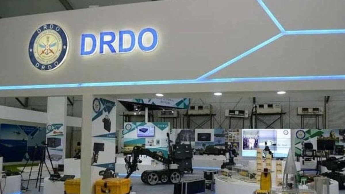 DRDO Showcases Indigenous Semiconductor Technologies For Advanced Radar, Electronic Warfare And Missile Systems