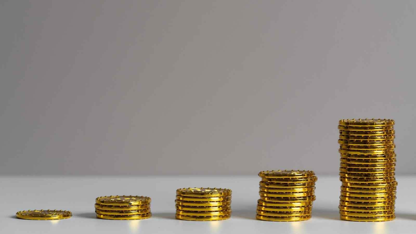 Gold mutual funds invest directly in gold ETFs and can be purchased via fund platforms without needing a Demat account. They allow investors to set up monthly SIPs, making precious metal accumulation disciplined and accessible.