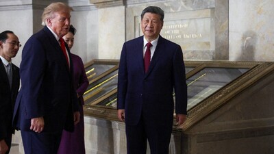 US President Donald Trump and Chinese President Xi Jinping tour the National Archives in Washington, DC, US. (IMAGE: REUTERS) 