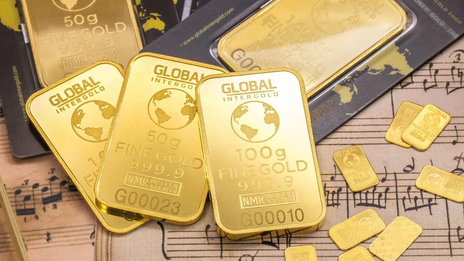 Electronic Gold Receipts (EGRs) are SEBI-regulated, exchange-traded financial instruments backed by physical gold. Investors can trade them easily on stock exchanges or convert them into physical gold subject to standard delivery terms. 