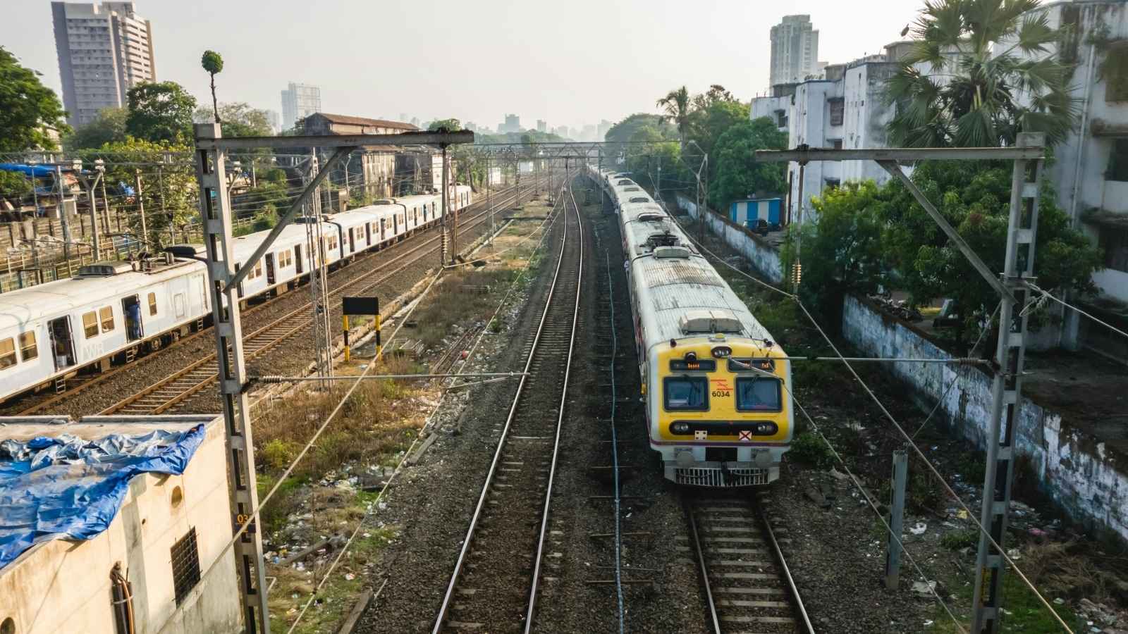 To accommodate the heavy surge of devotees during Navratri, Northern Railway is operating reserved festival special trains between New Delhi and Shri Mata Vaishno Devi Katra. Train numbers 04083 and 04084 will offer much-needed travel relief for pilgrims.
