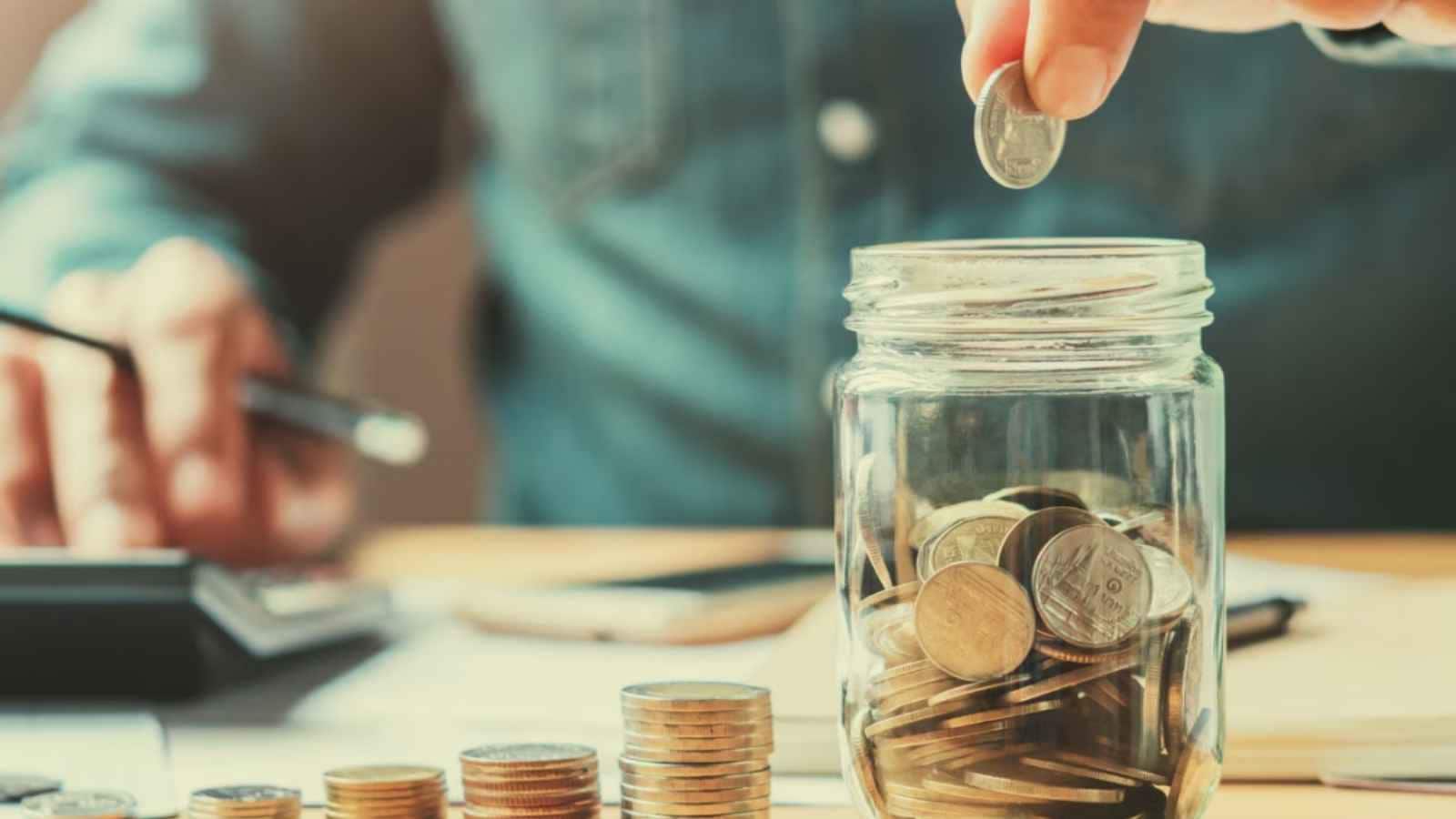 PPF suits long-term wealth accumulation, while SCSS and Post Office Monthly Income Accounts provide regular income payouts for senior citizens. Similarly, bank FDs can be structured for cumulative growth or periodic monthly/quarterly payouts.