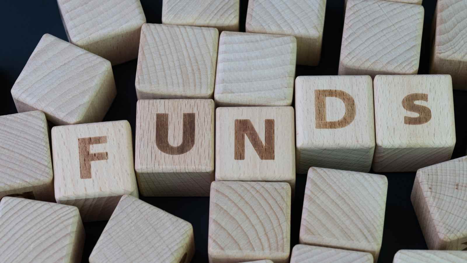 Investor interest in mid-cap equity funds has surged significantly, driven by recent market corrections that made valuations highly attractive. According to AMFI data, mid-cap inflows grew remarkably compared to previous years, highlighting rising confidence in medium-sized growth-oriented companies. Investor interest in mid-cap equity funds has surged significantly, driven by recent market corrections that made valuations highly attractive. According to AMFI data, mid-cap inflows grew remarkably compared to previous years, highlighting rising confidence in medium-sized growth-oriented companies.