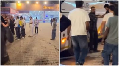 Delhi-Srinagar Bus Attacked Near Kurukshetra, Elderly Kashmiri Man Injured (Video screengrabs/Social Media)
