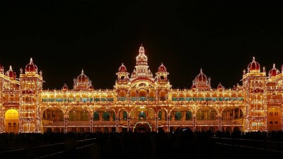 Mysuru, KarnatakaMysuru is among India’s best-known destinations for Dussehra celebrations. Also called Mysuru Dasara, the festival has a royal legacy and is celebrated with great pomp. The illuminated Mysuru Palace becomes a major attraction, while cultural programmes, music performances and processions bring the city to life. One of the biggest highlights is the Jumboo Savari, a grand procession featuring decorated elephants, traditional performers and tableaux. The celebrations offer visitors a glimpse into Karnataka’s royal history and cultural traditions.